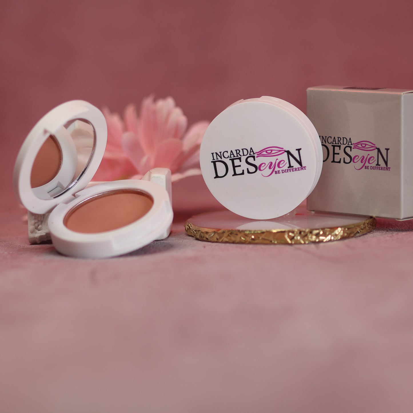 Luxuriöser Bronzer Natürliche Schönheit Strahlender Teint Seidige Textur Sonnenverwöhnter Teint Gesunde Ausstrahlung Tiefe und Kontur Strahlender Glow Make-up-Routine Sonnengeküsstes Aussehen Perfektioniertes Make-up Mühelose Anwendung Lang anhaltend Beauty-Produkt Luxus-Make-up